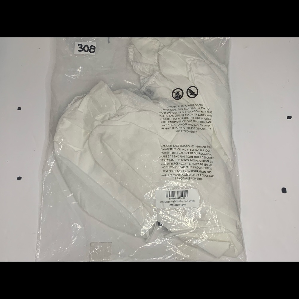 White Ruched Sleeve Tie Front Crop Top - Picture 6 of 7